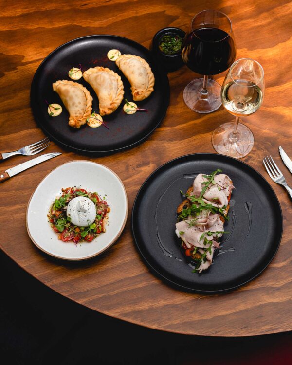 La Triada - Tour y cata de Vinos y Tapas en Chapinero