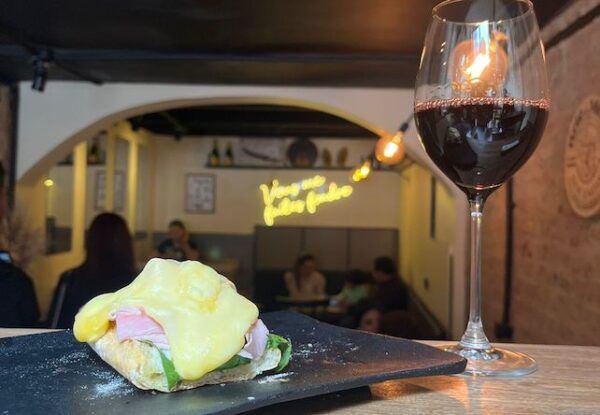 La Triada - Tour y cata de Vinos y Tapas en Chapinero