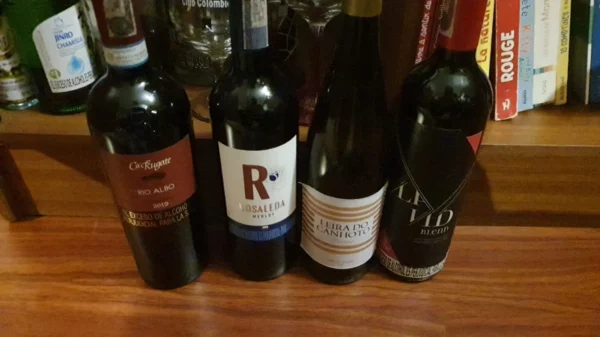 La Triada - Tour y cata de Vinos y Tapas en Chapinero